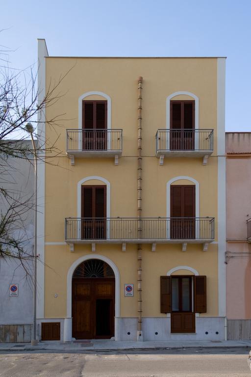 Casa Vacanza Albamarina Trapani Ngoại thất bức ảnh